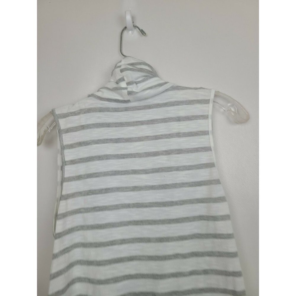 HYFVE Gray White Striped Drape Wrap Front Sleeveless Top Size Medium - Picture 5 of 8